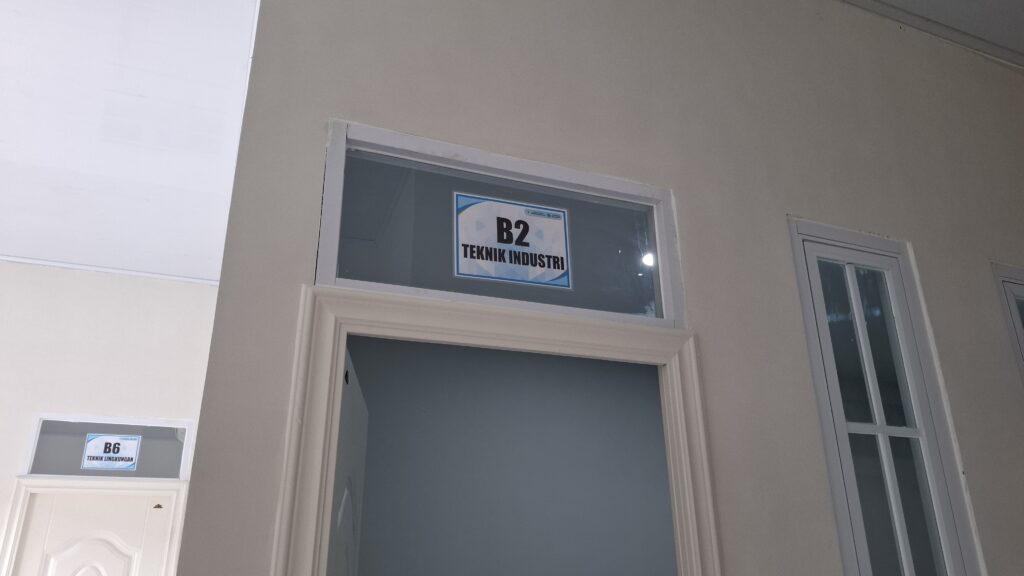 20251216_094444-3-1024x576 RUANG KELAS