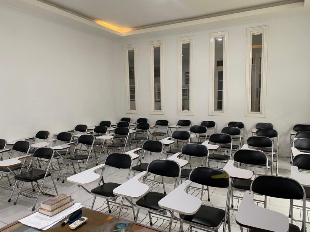 WhatsApp-Image-2025-12-19-at-09.35.15-1024x768 RUANG KELAS